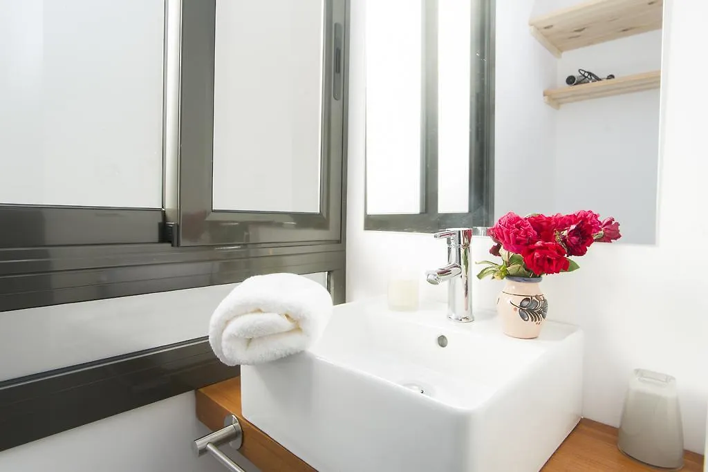 Apartments Barcelona Sagrada 0*,  ספרד