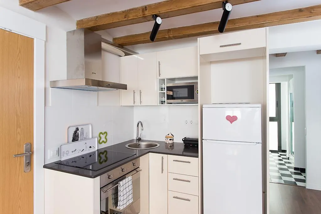 Apartments Barcelona Sagrada ספרד